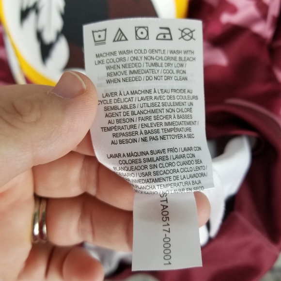 NFL TEAM APPAREL | Washington Redskins sweatshirt - Picture 8 of 8